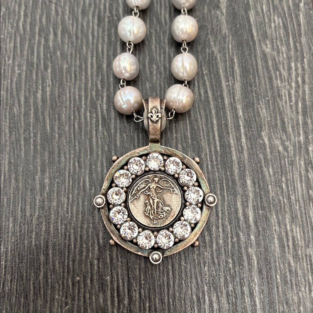 Elegant Silver Pearl Necklace